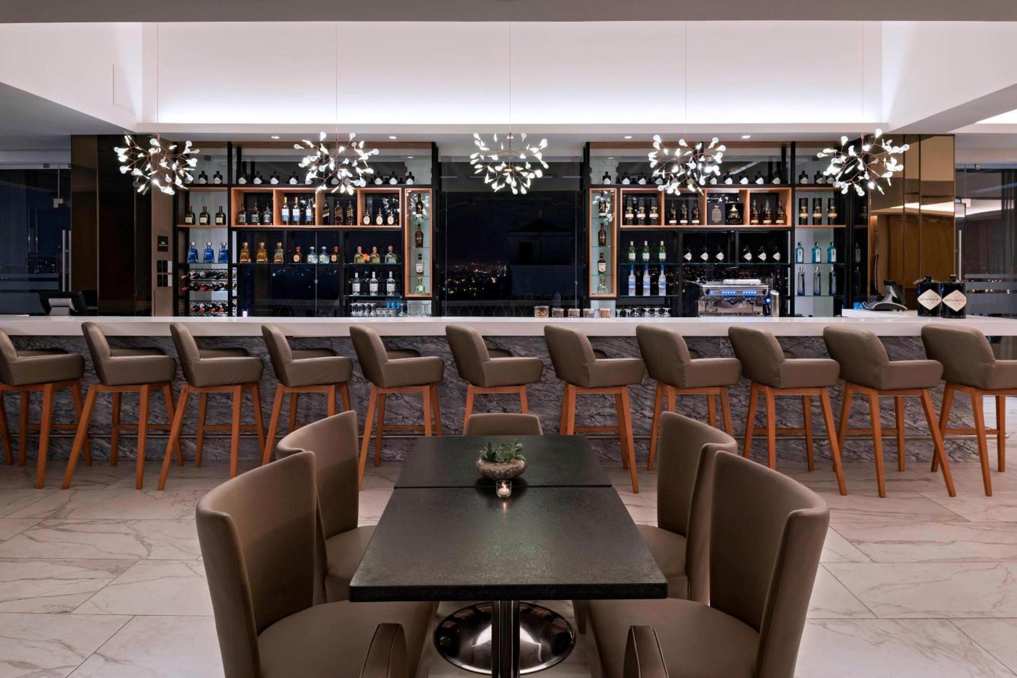 Ac Hotels By Marriott Guatemala City Exterior photo