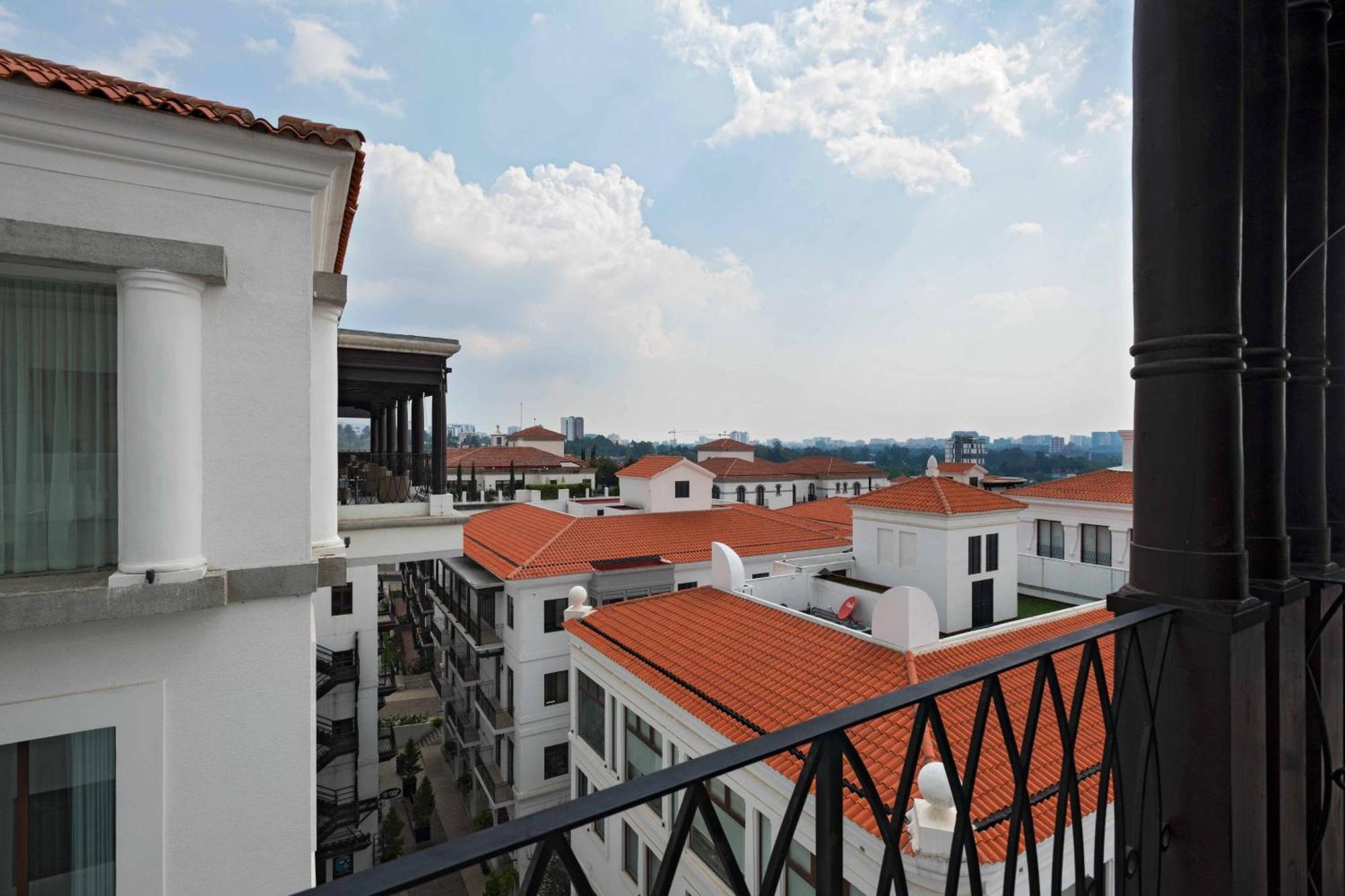 Ac Hotels By Marriott Guatemala City Exterior photo