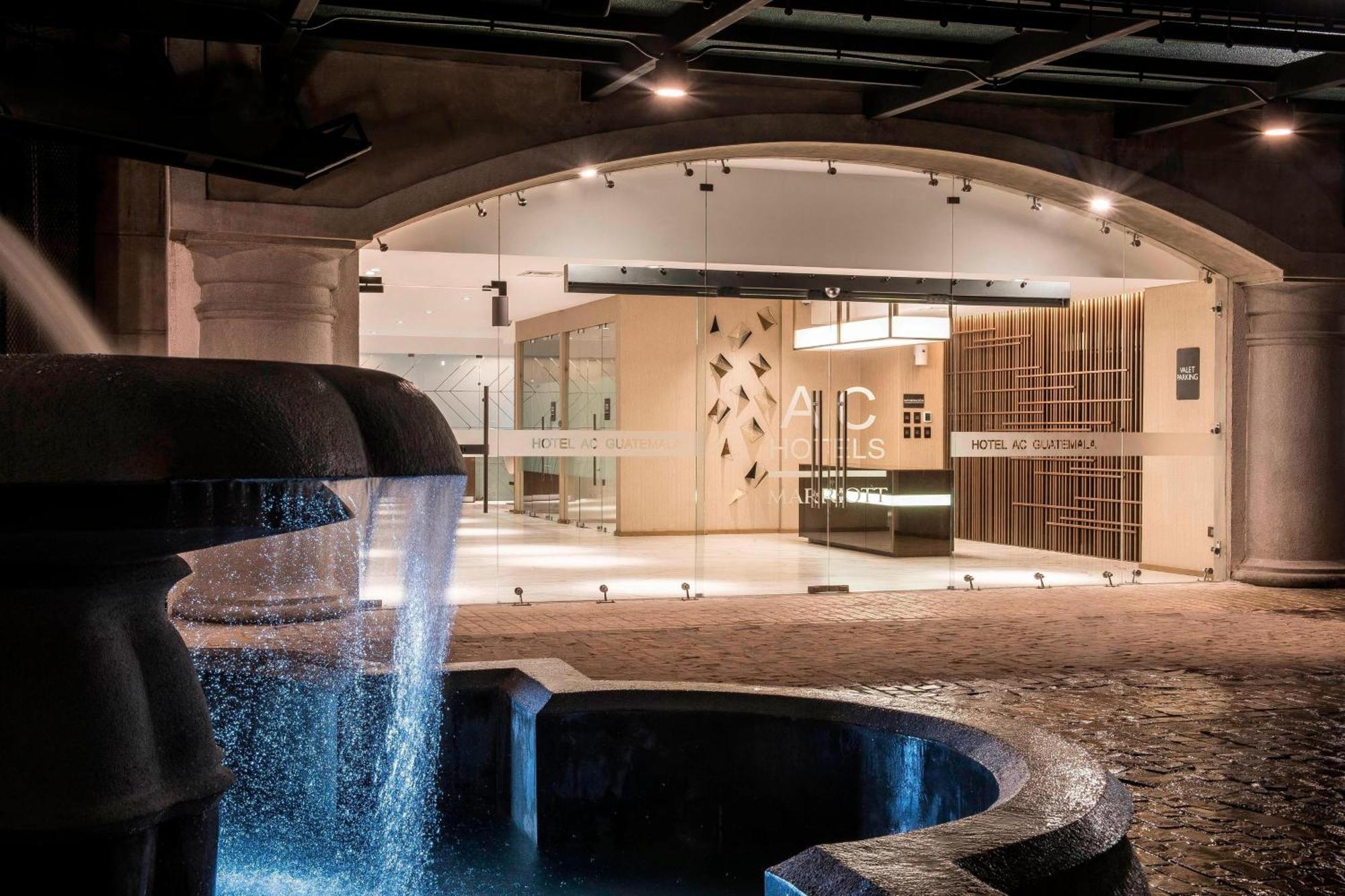 Ac Hotels By Marriott Guatemala City Exterior photo
