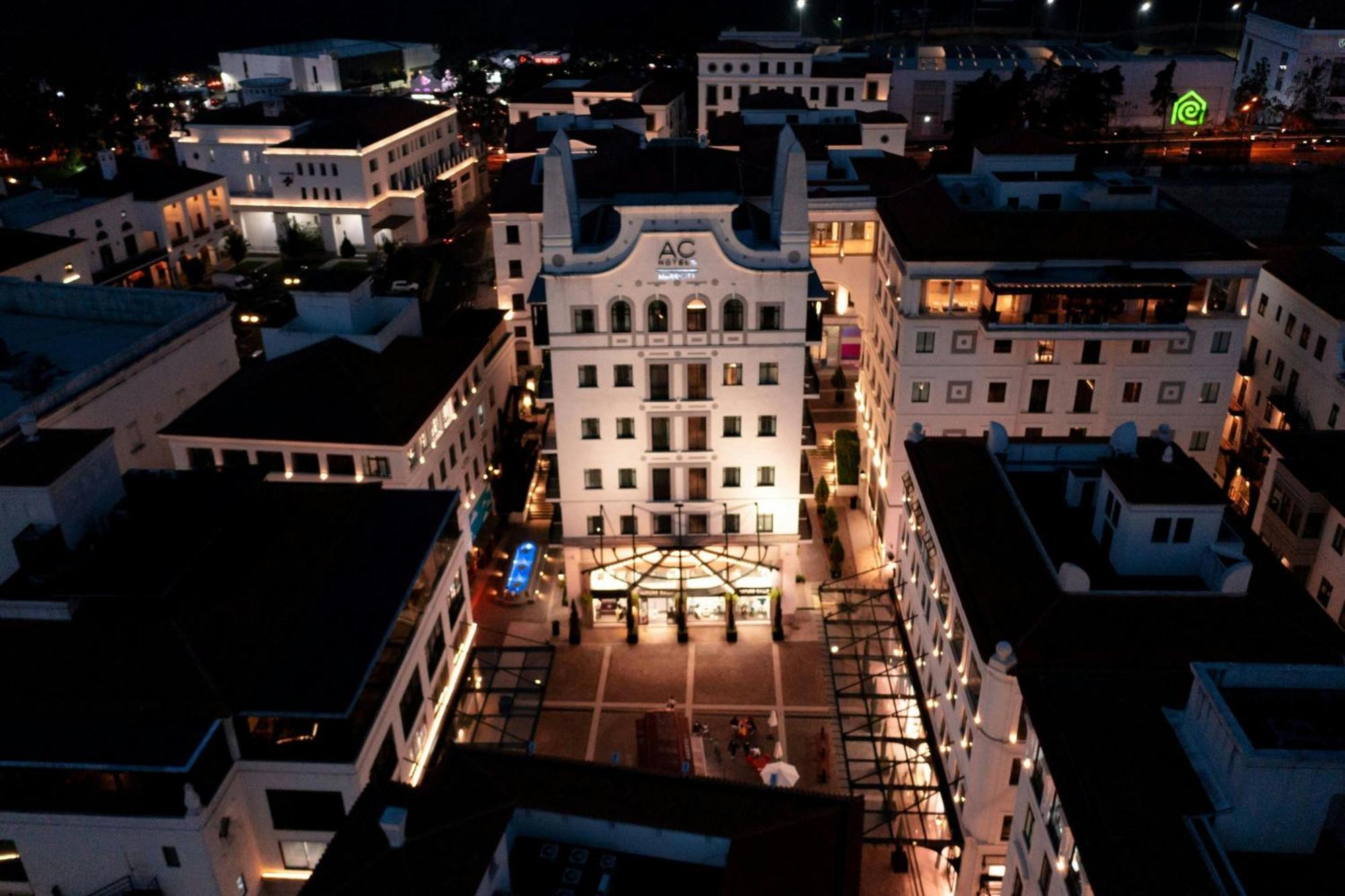 Ac Hotels By Marriott Guatemala City Exterior photo